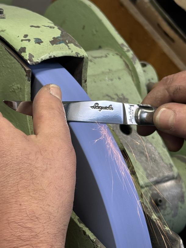 Jean_Dubost_Laguiole_Affilage